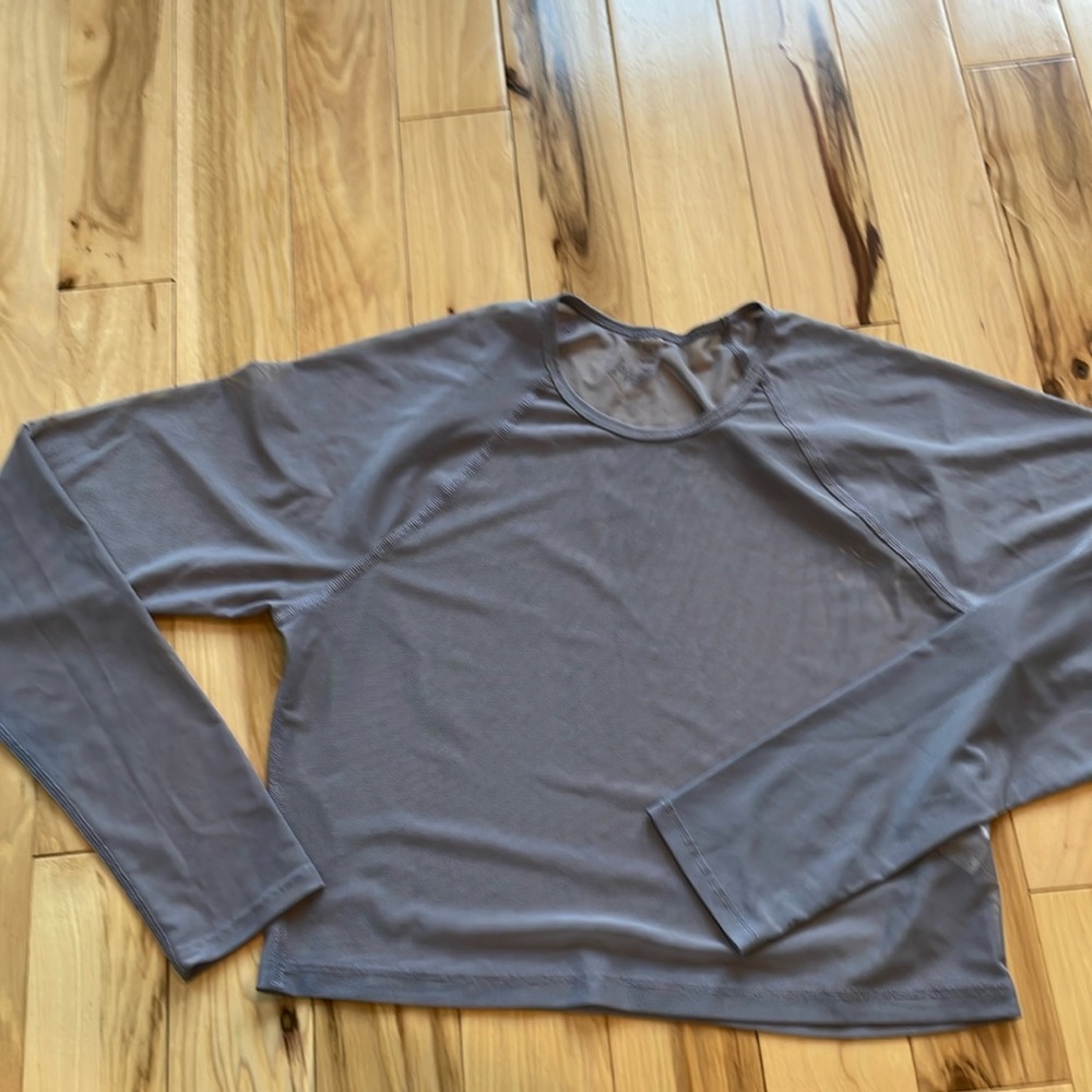 Beyond Yoga new without tags mesh cropped longsleeve top